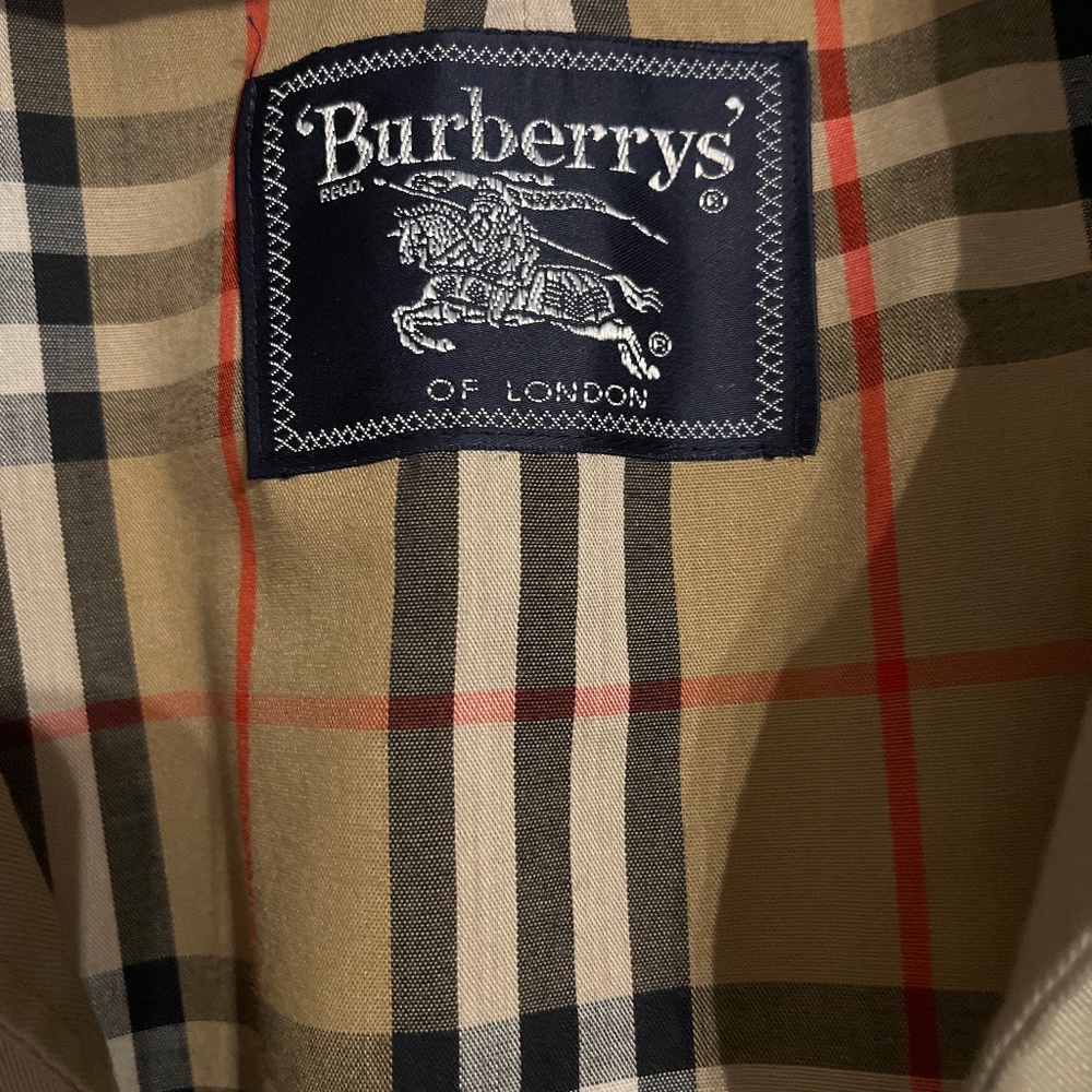Burberrys’ mens coat with liner